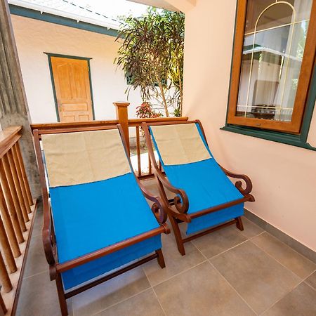 Pension Michel Villa Roche Bois La Digue  Extérieur photo