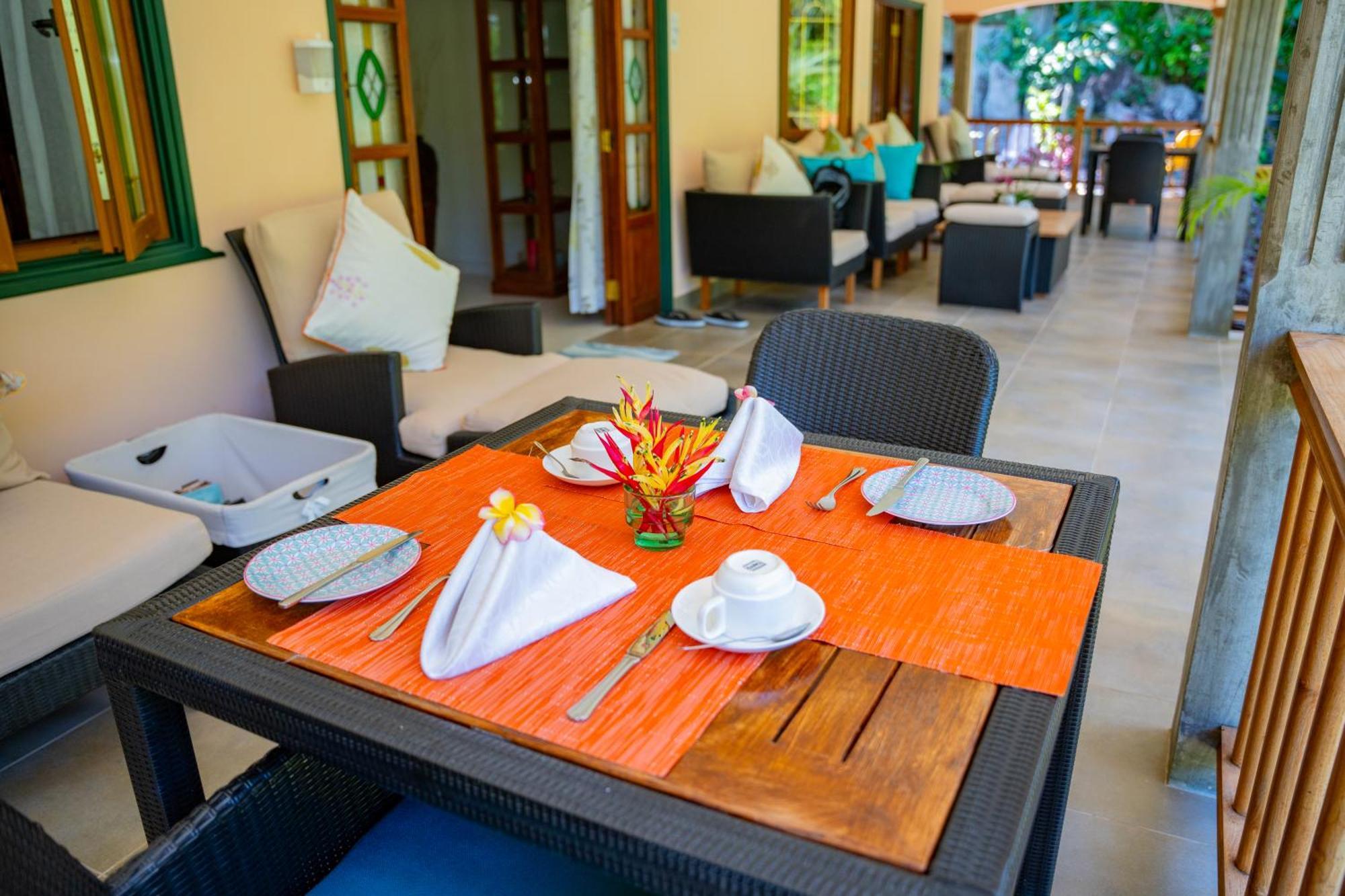Pension Michel Villa Roche Bois La Digue  Extérieur photo