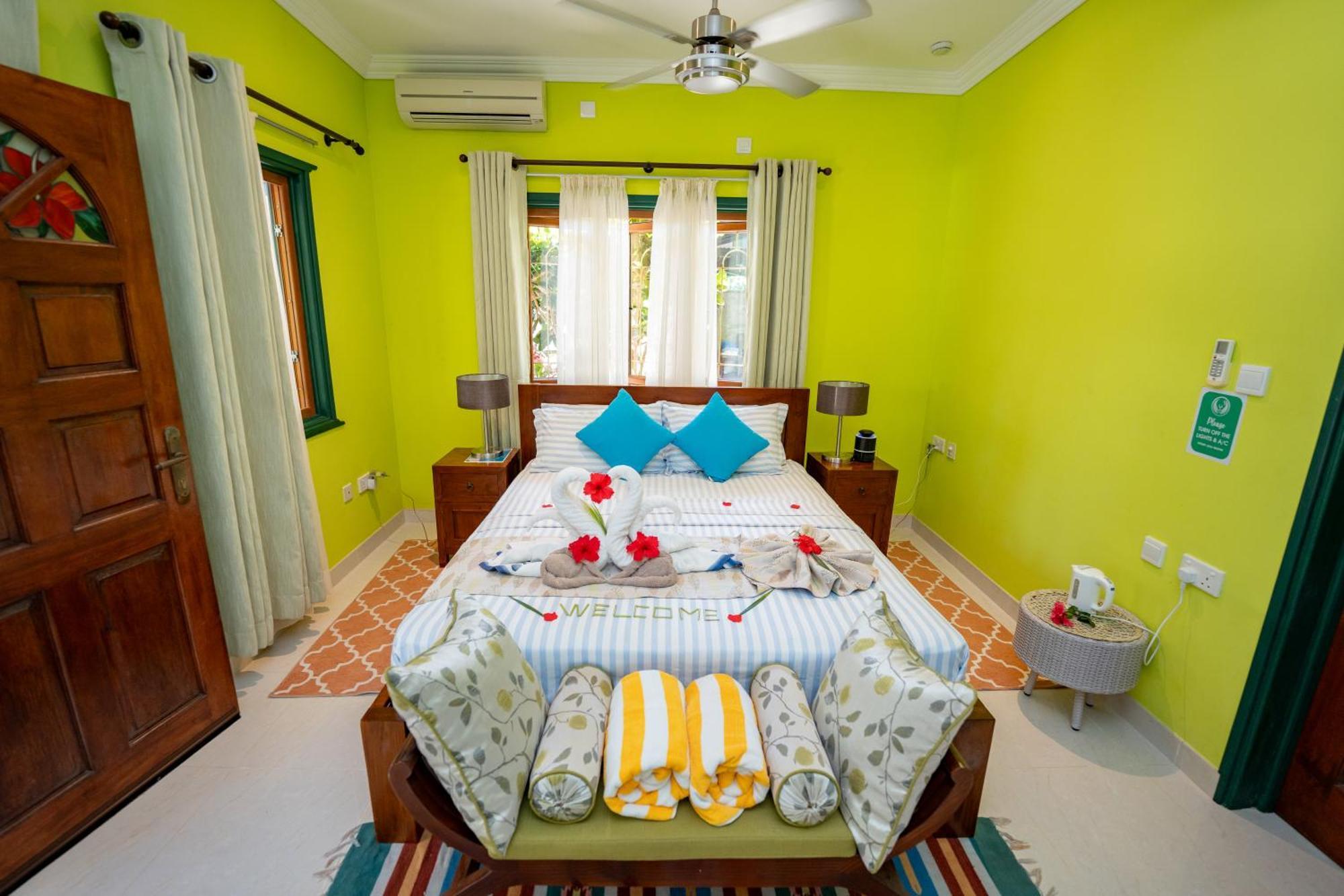 Pension Michel Villa Roche Bois La Digue  Extérieur photo